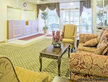 Travelodge By Wyndham Lincoln Airport I-80 Интерьер фото